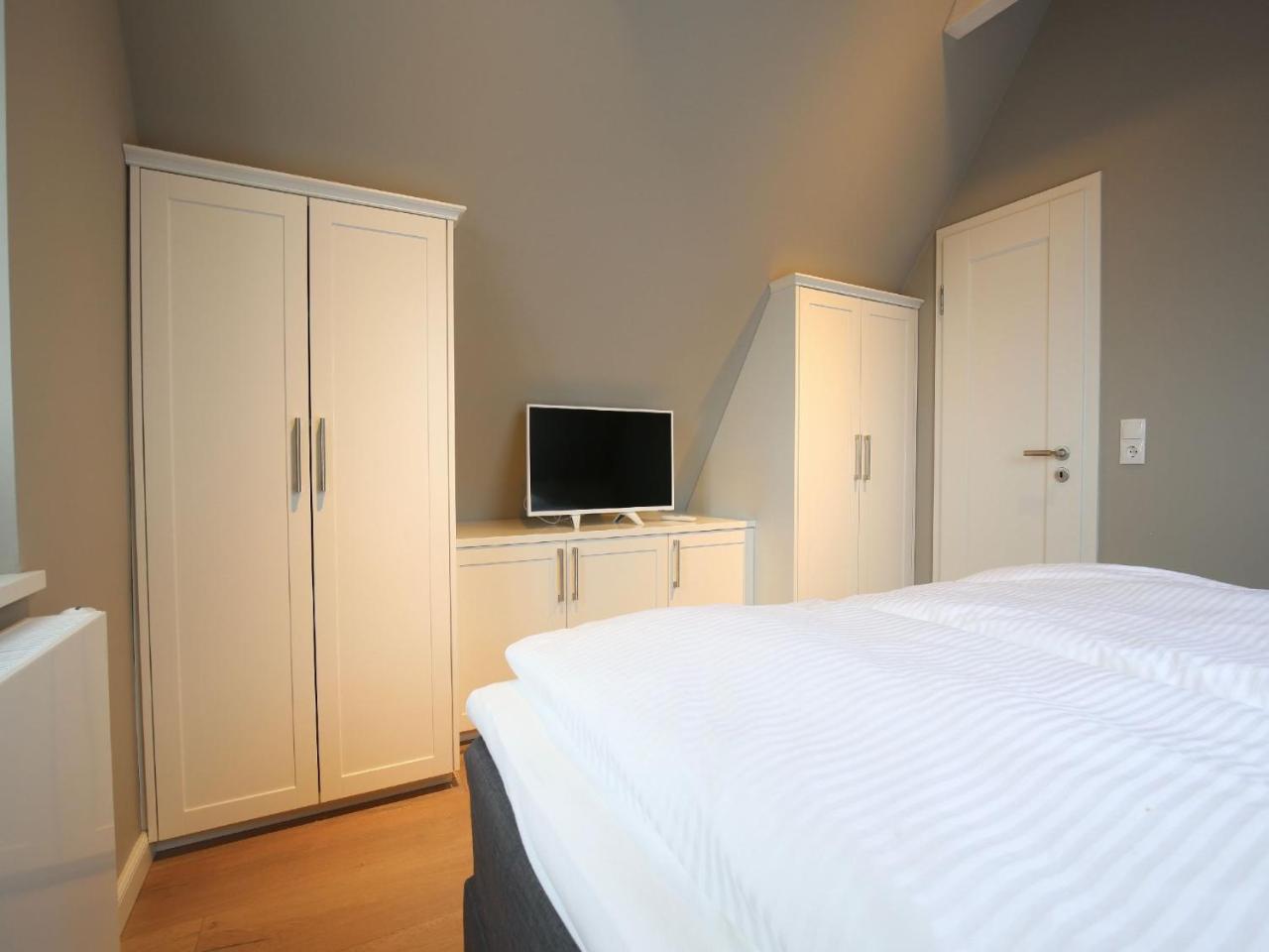 Charlotte 48 - Wunderschoene Ferienwohnung Mit Balkon Und Sauna Wangerooge Exterior photo