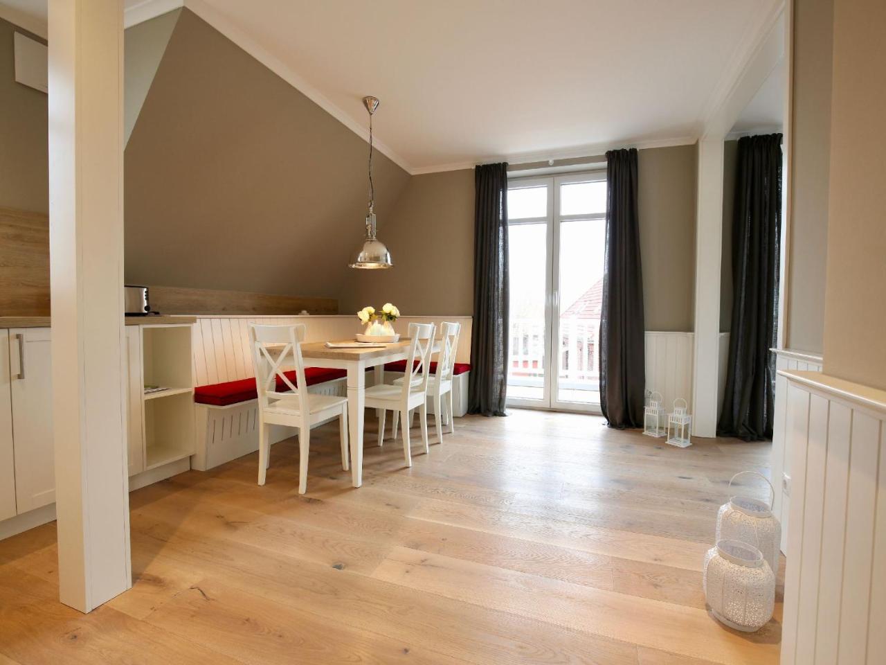 Charlotte 48 - Wunderschoene Ferienwohnung Mit Balkon Und Sauna Wangerooge Exterior photo