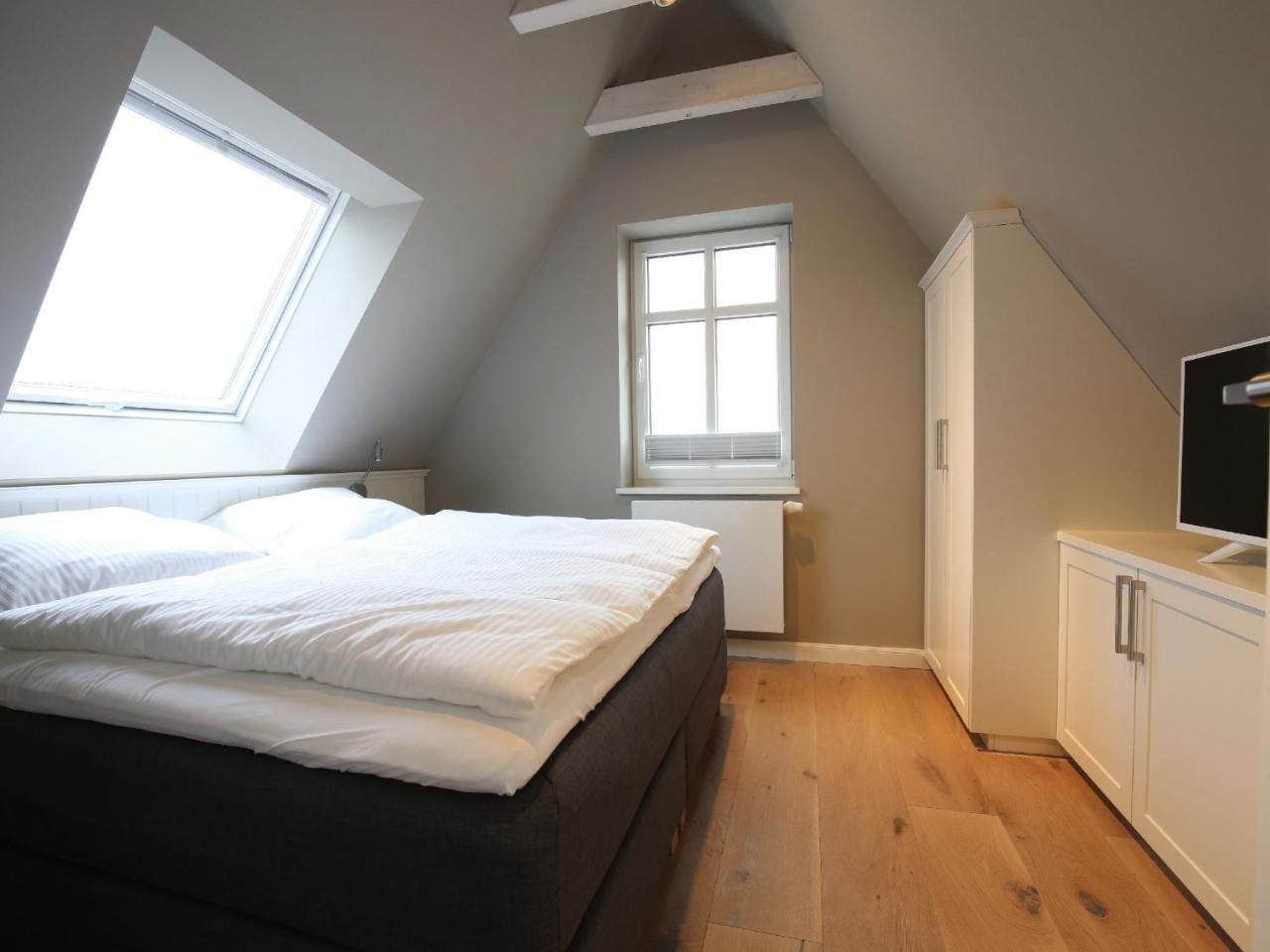 Charlotte 48 - Wunderschoene Ferienwohnung Mit Balkon Und Sauna Wangerooge Exterior photo